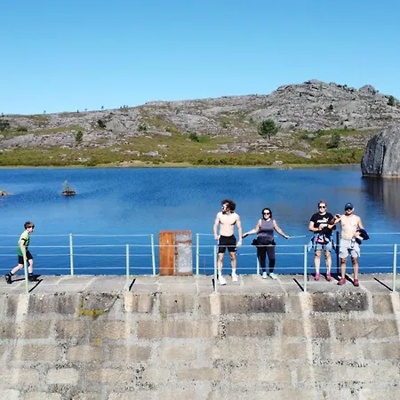 Casa Da Covinha - Branda Da Aveleira Tatil Evi