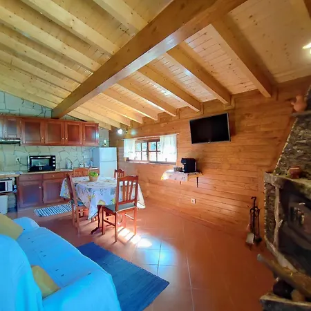 Casa Da Covinha - Branda Da Aveleira 펜션 *