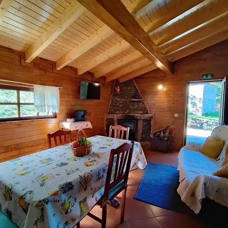 Casa Da Covinha - Branda Da Aveleira * Melgaço