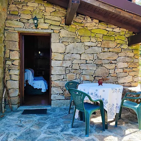 Casa Da Covinha - Branda Da Aveleira Tatil Evi *