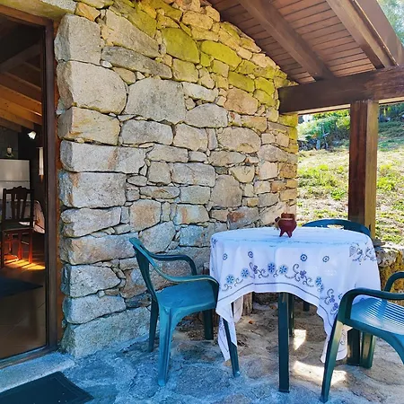 Casa Da Covinha - Branda Da Aveleira 펜션 *